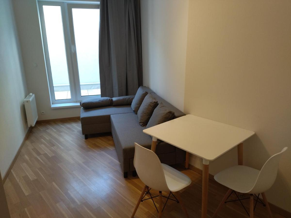 Brand New One Bedroom Apartment #54 In Brand New Building With Free Parking Praga Esterno foto